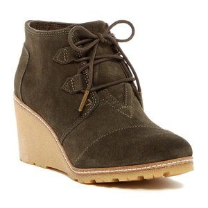 "Unused" TOMS Womens Desert Suede Wedge Bootie Size 5